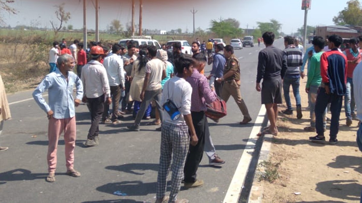 हरियाणा रोडवेज की दो बसों में आमने-सामने  टक्कर (फोटो- अकरम खान)