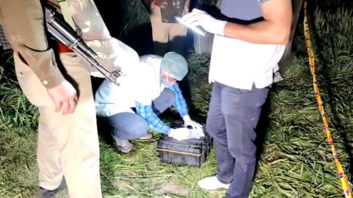 हत्या के मामले में पुलिस ने आरोपी को किया गिरफ्तार (फोटो- अकरम खान)