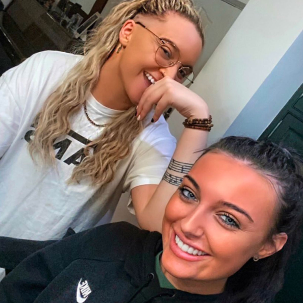 मेगन और तारा