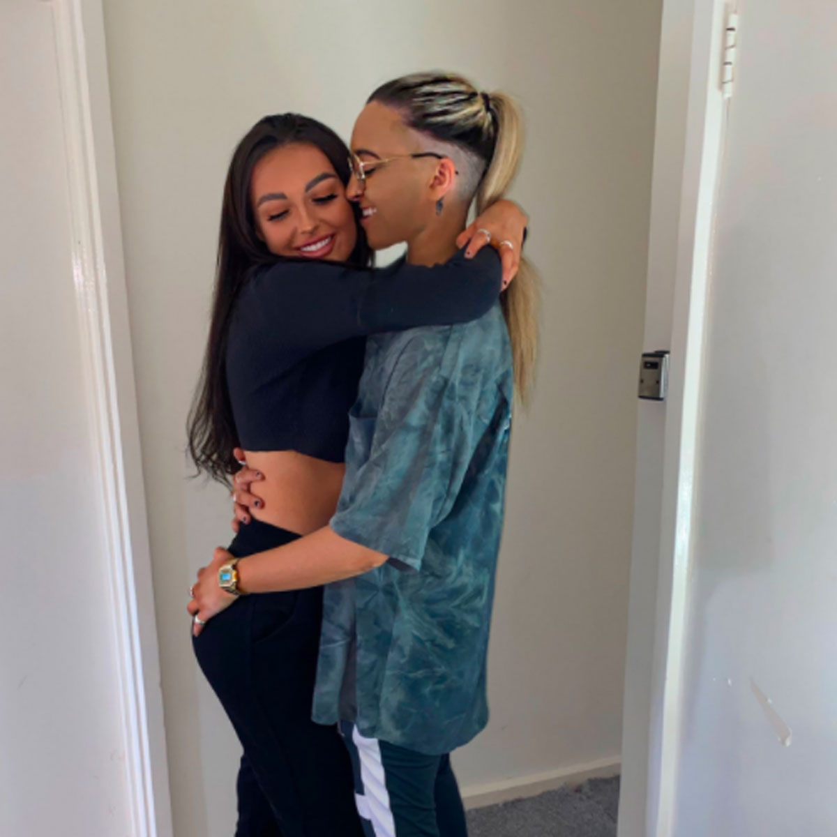 मेगन और तारा