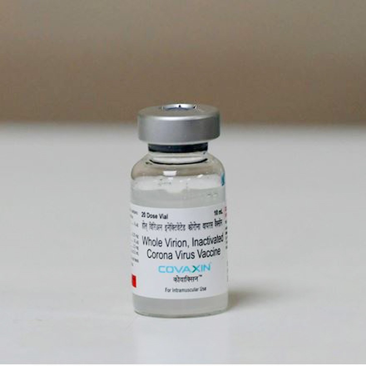 पीएम मोदी ने एम्‍स में ली वैक्‍सीन 