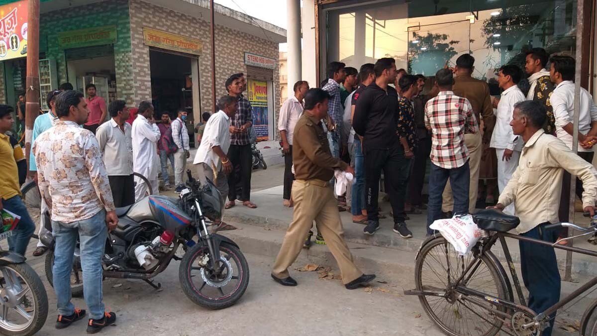 वॉट्सऐप स्टेटस को लेकर मारी गोली