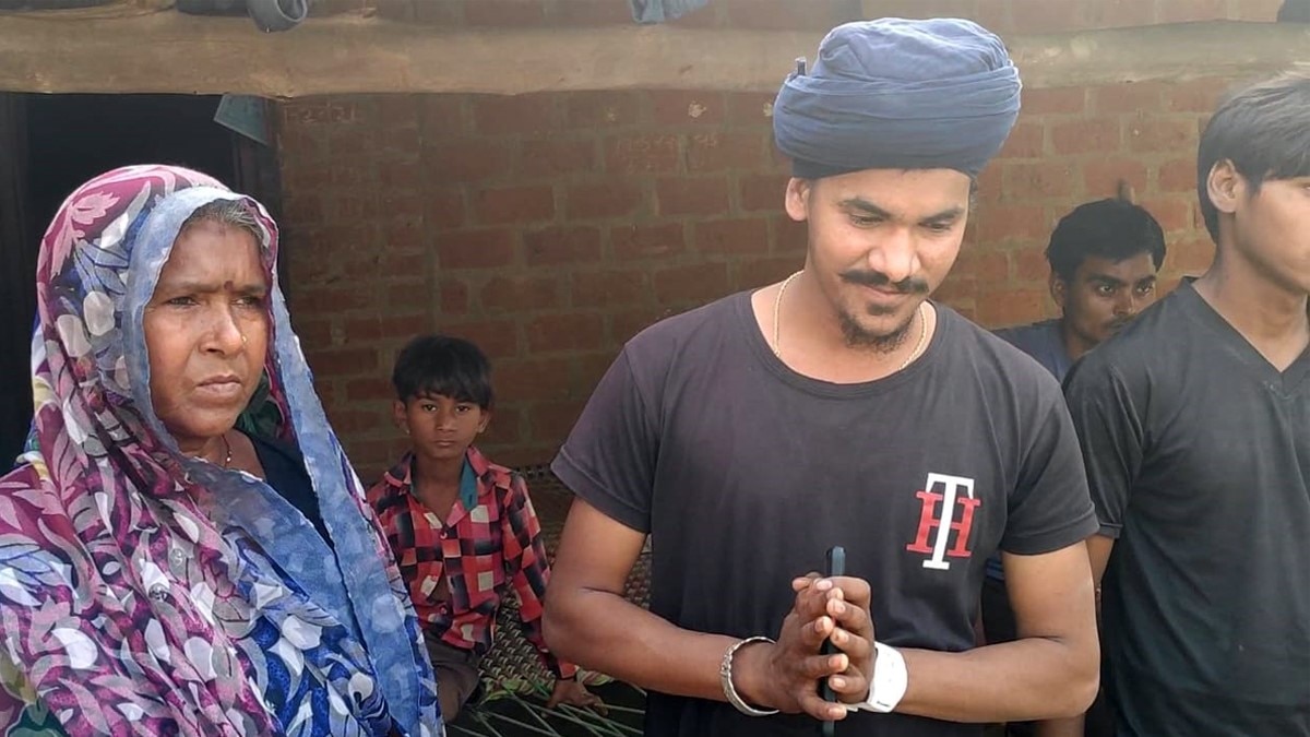  14 साल बाद सिख बनकर घर लौटा बेटा