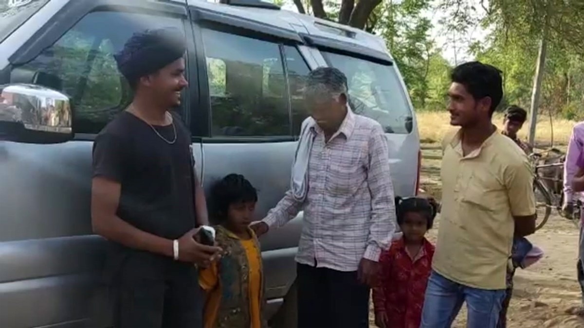 14 साल बाद सिख बनकर घर लौटा बेटा