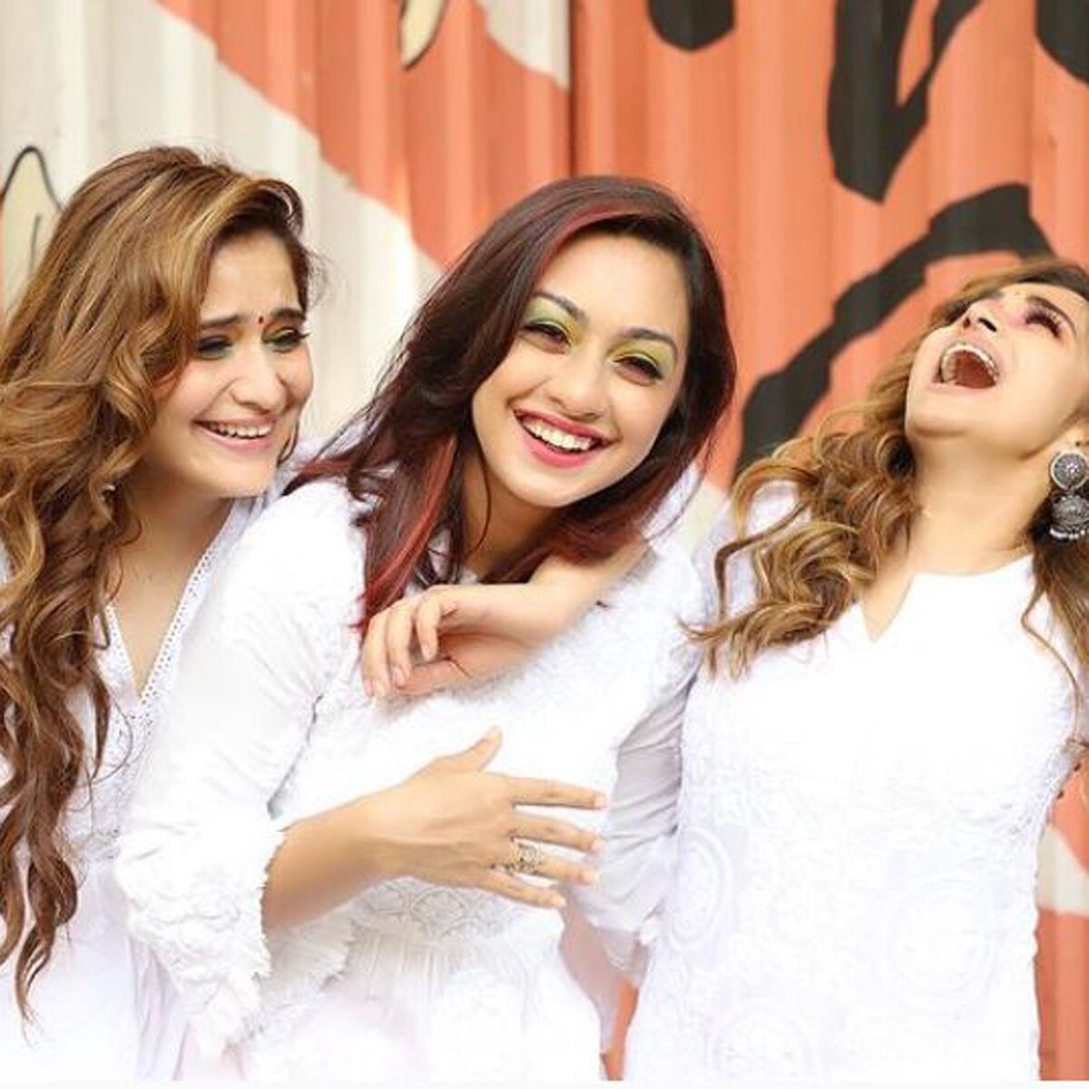 प्री होली पार्टी