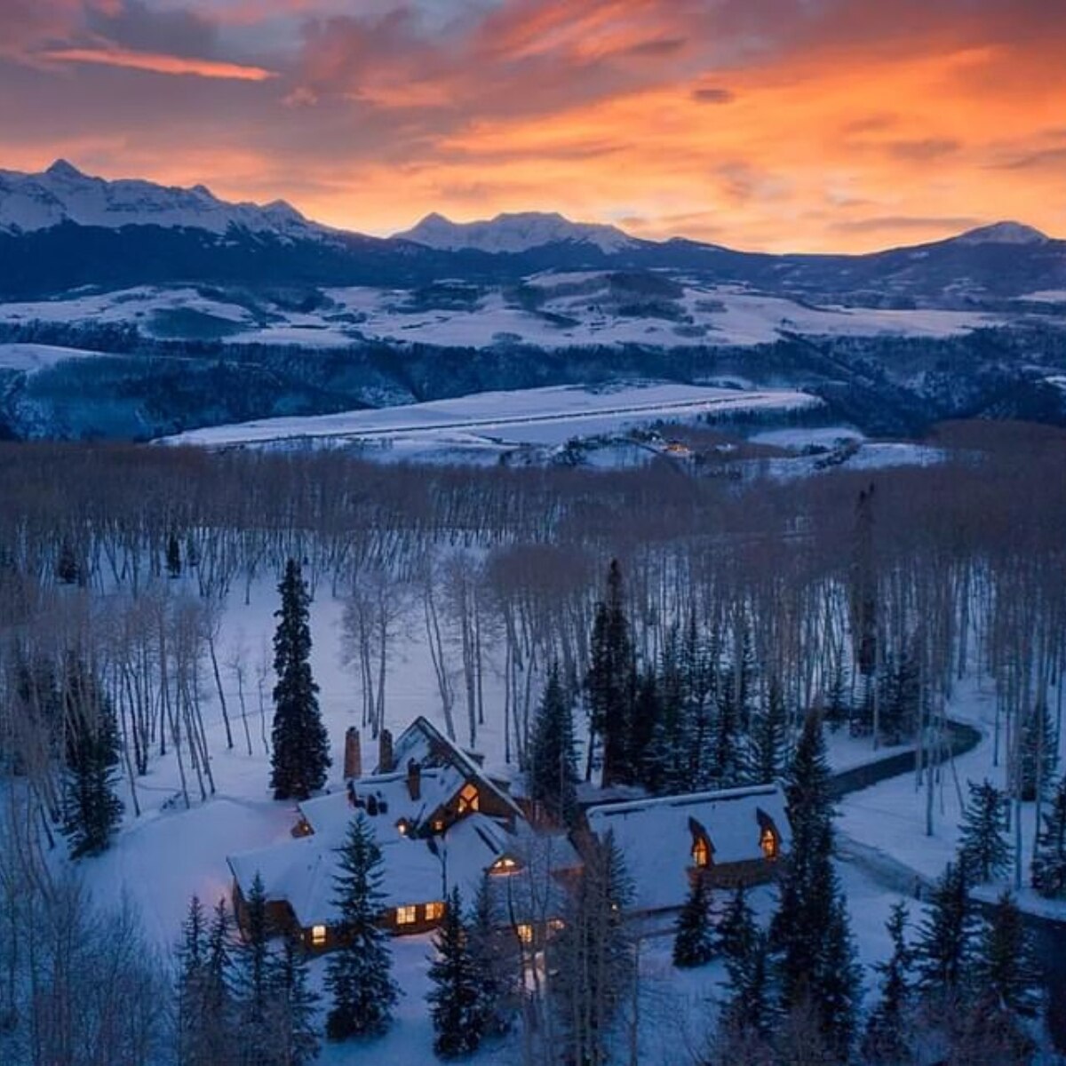 टॉम क्रूज का कोलोराडो रैंच 