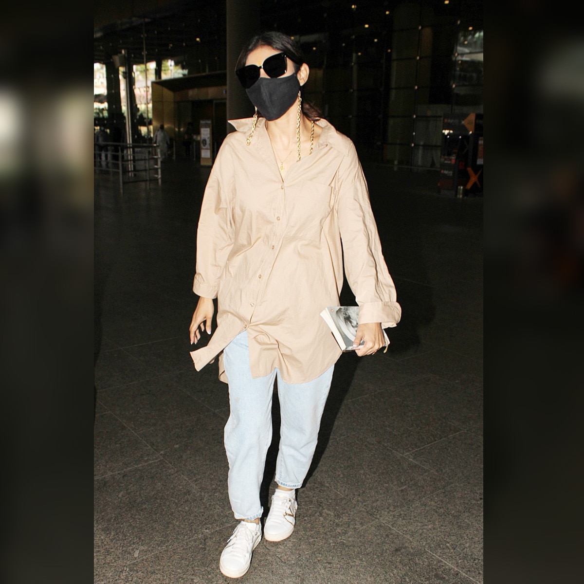 मौनी रॉय