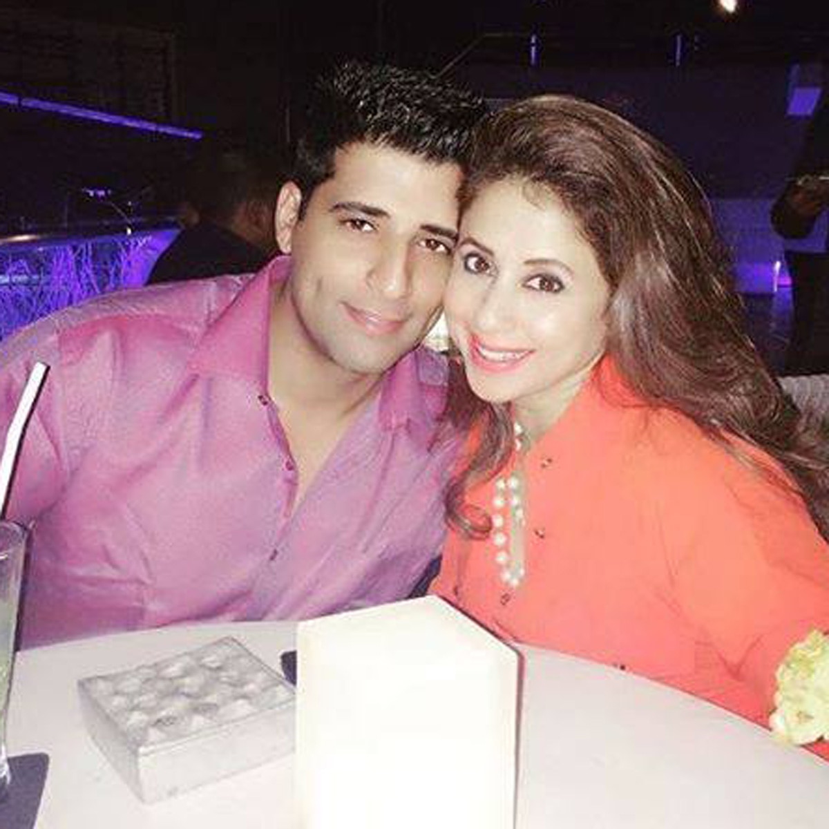 उर्मिला मातोंडकर पति मोहसिन के साथ