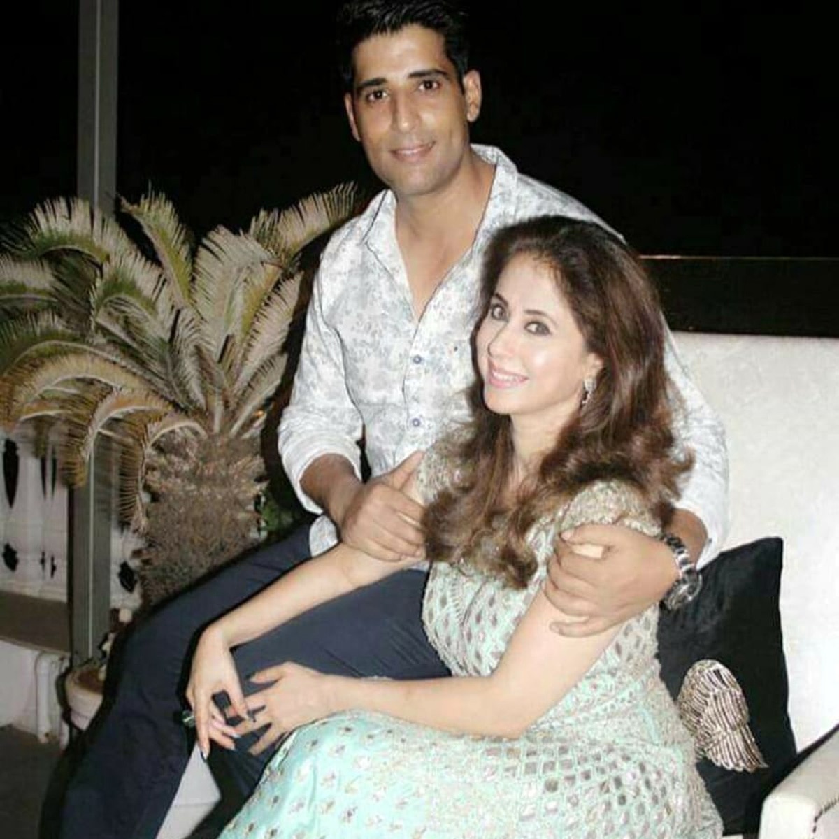 उर्मिला मातोंडकर पति मोहसिन के साथ