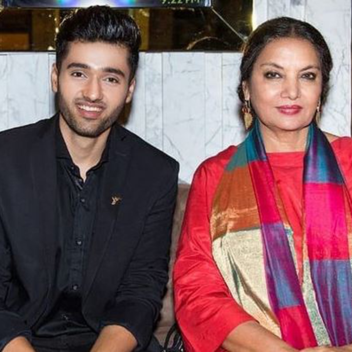 शबाना आजमी संग उत्कर्ष