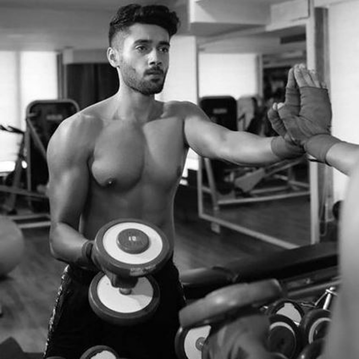 उत्कर्ष शर्मा