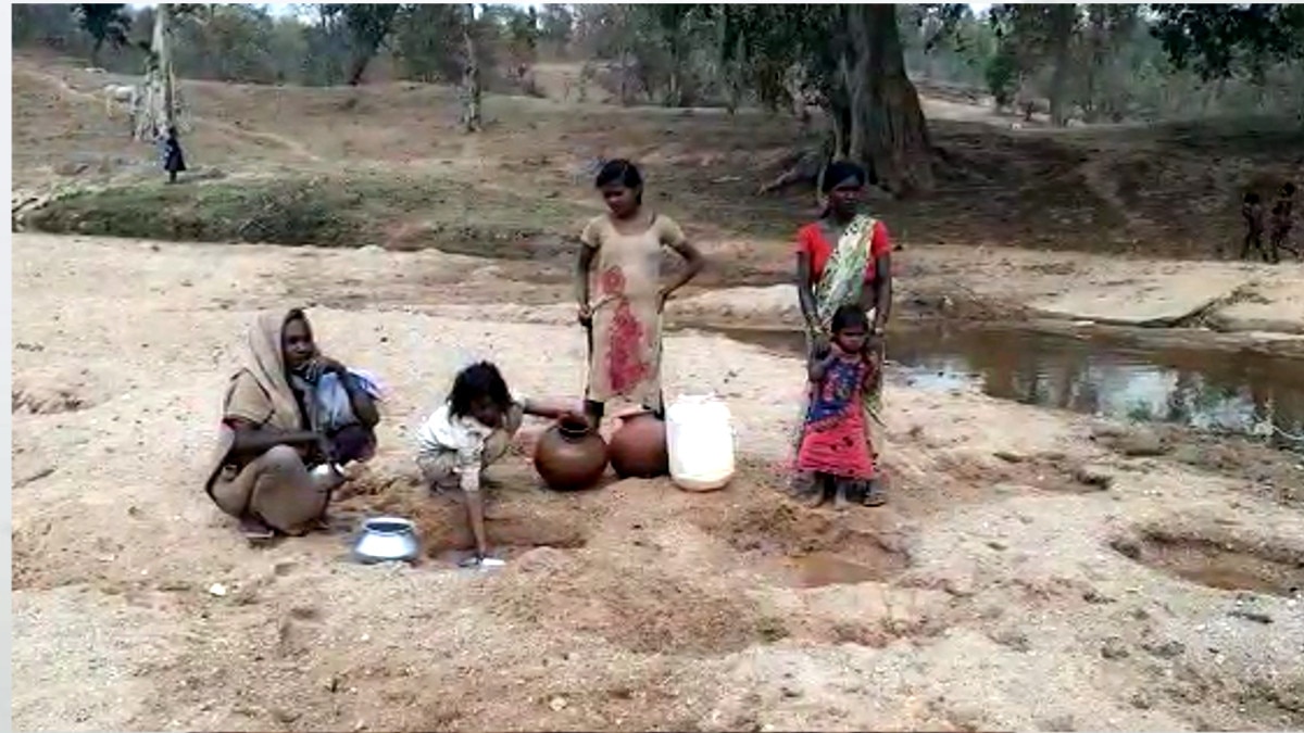 तीन पीढ़‍ियों से पी रहे दूष‍ित पानी