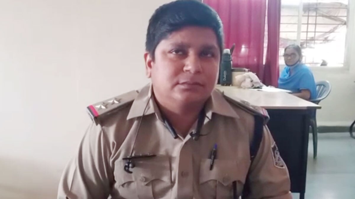 चार शादियां कर ससुराल को लूटने वाली दुल्हन की तलाश में जुटी पुलिस (फोटो- धर्मेंद्र कुमार शर्मा)