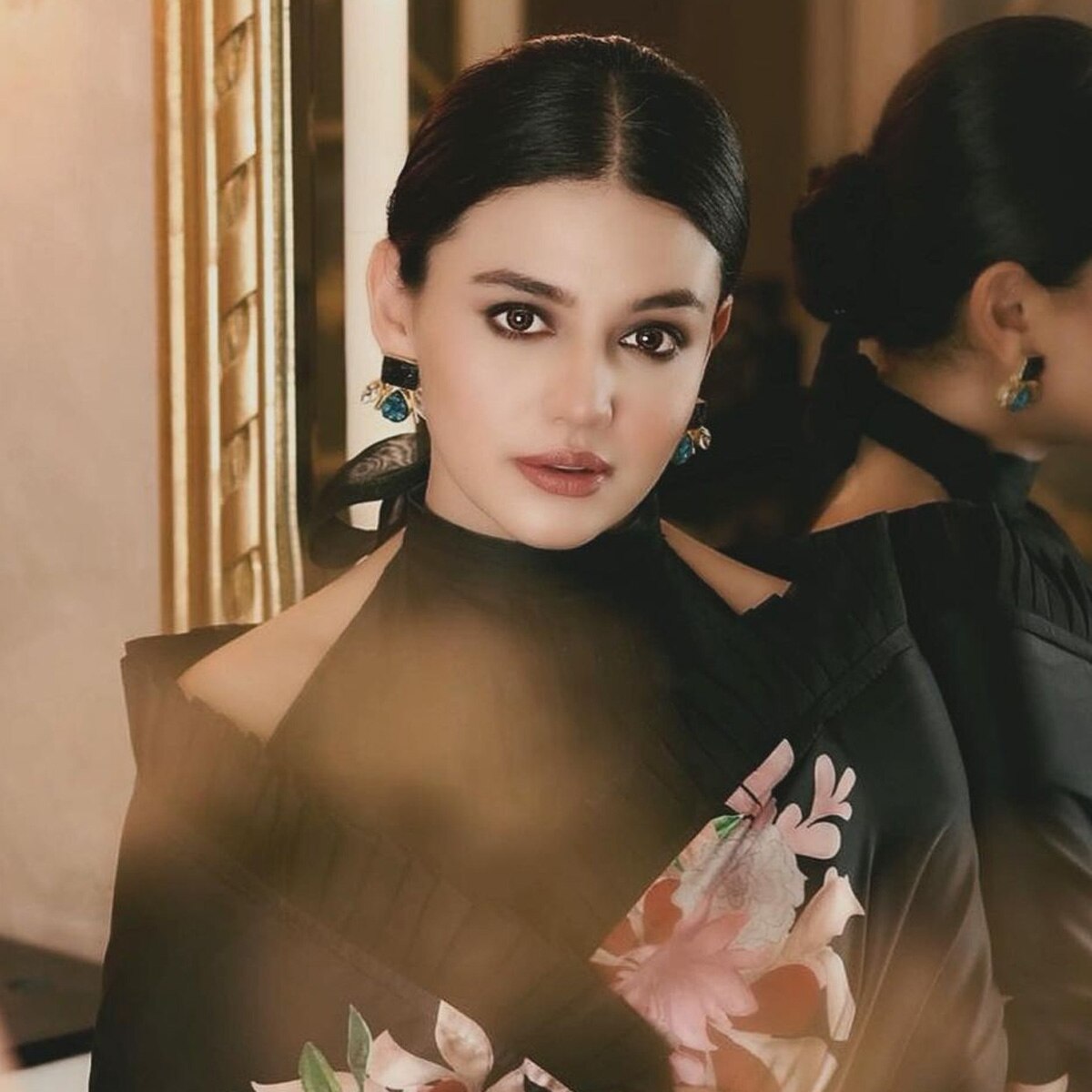 जारा नूर अब्बास 