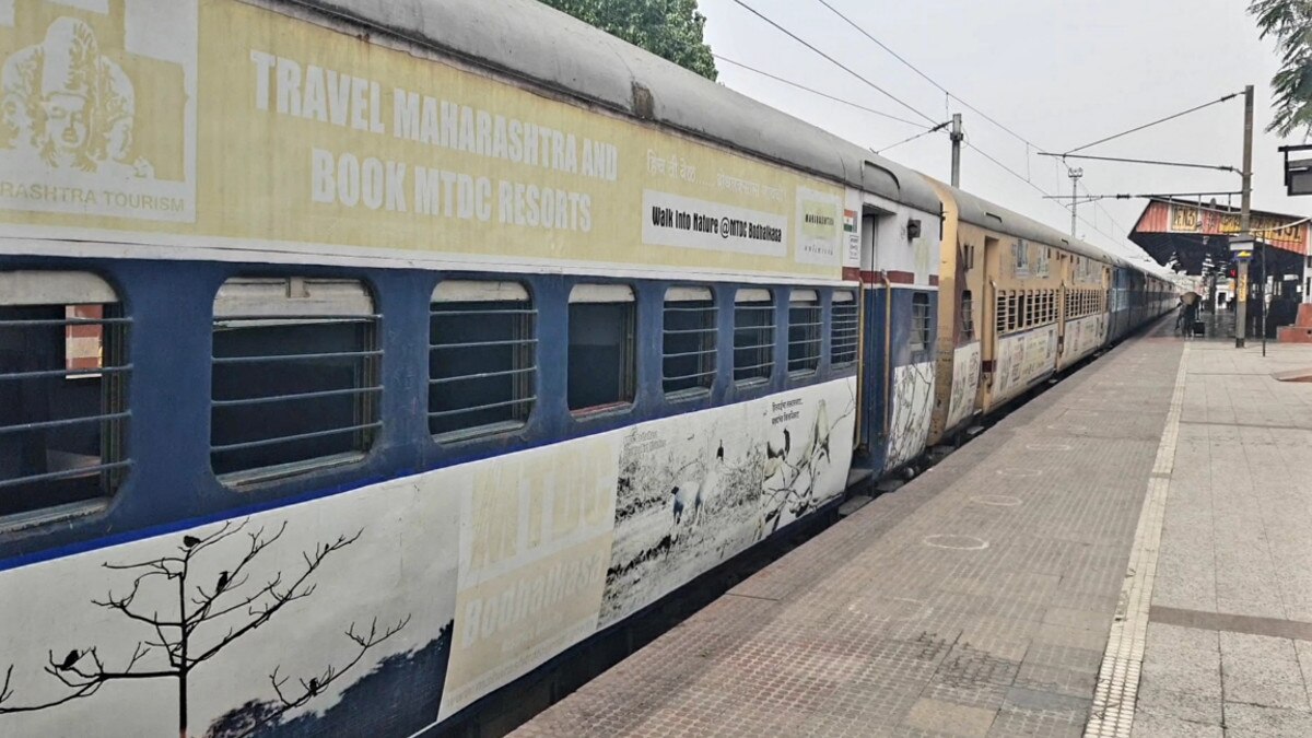  अप डायरेक्शन की ट्रेनों मे पसरा सन्नाटा, दिल्ली और मुम्बई जाने वाली ट्रेने जा रही हैं खाली