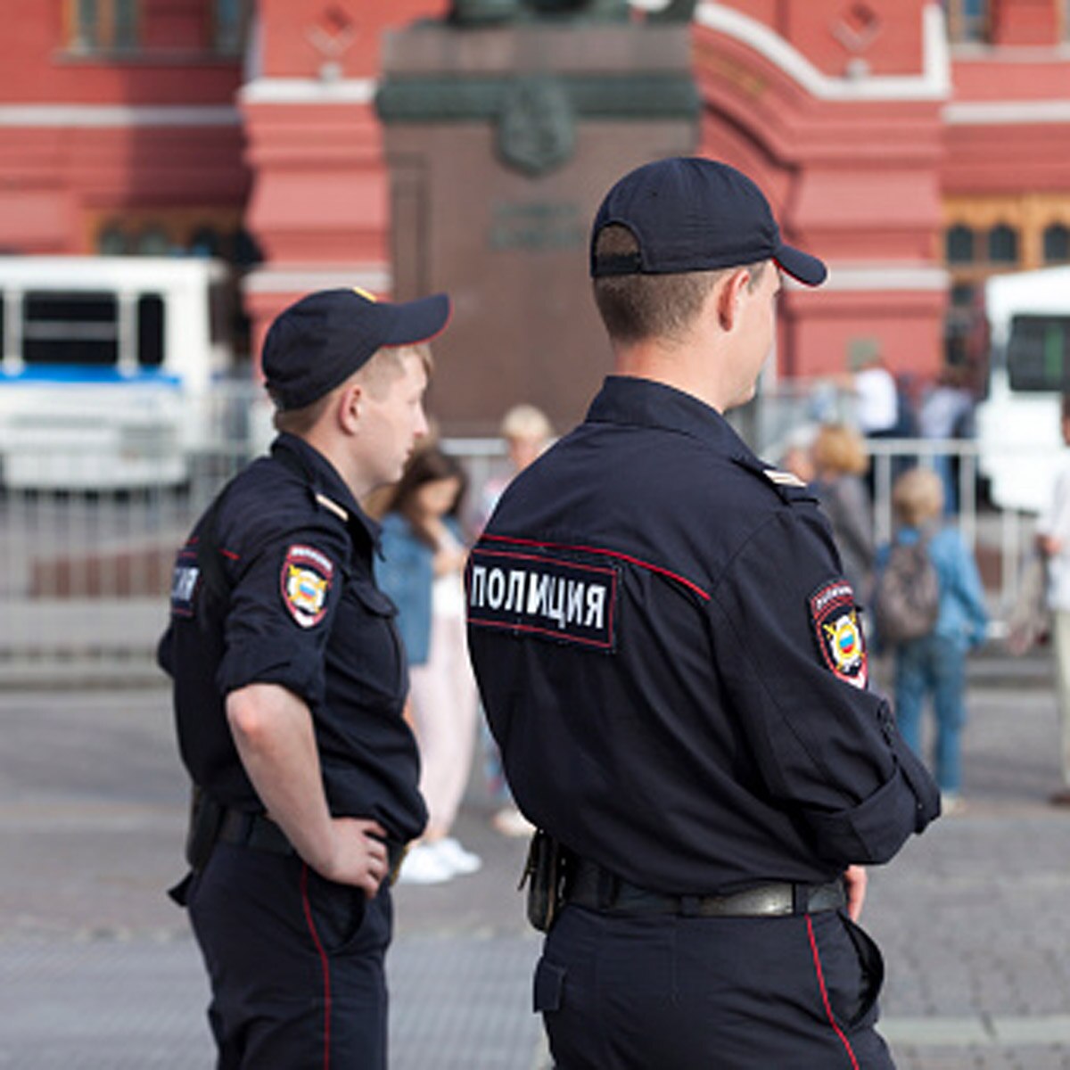 woman caught by police 