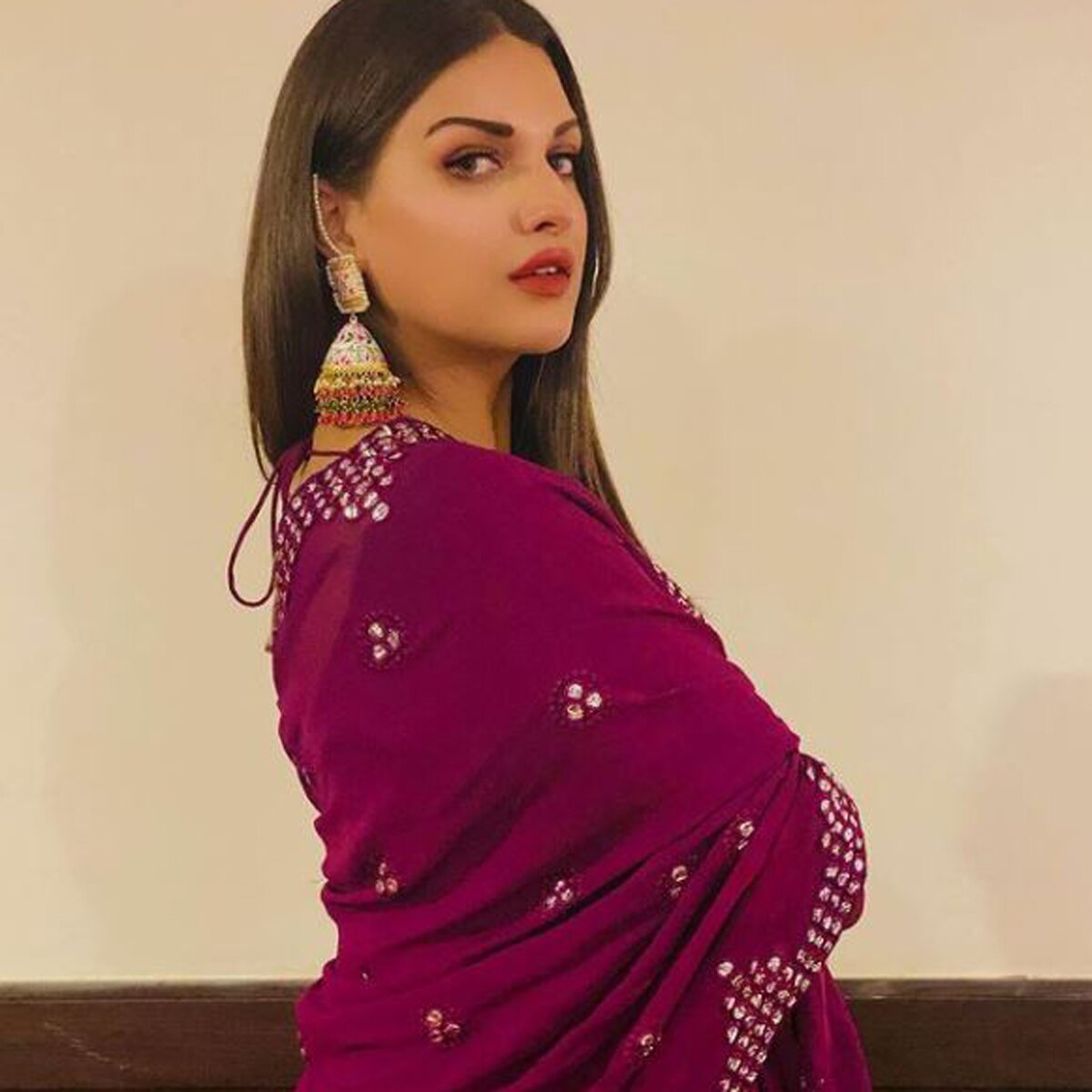 हिमांशी खुराना