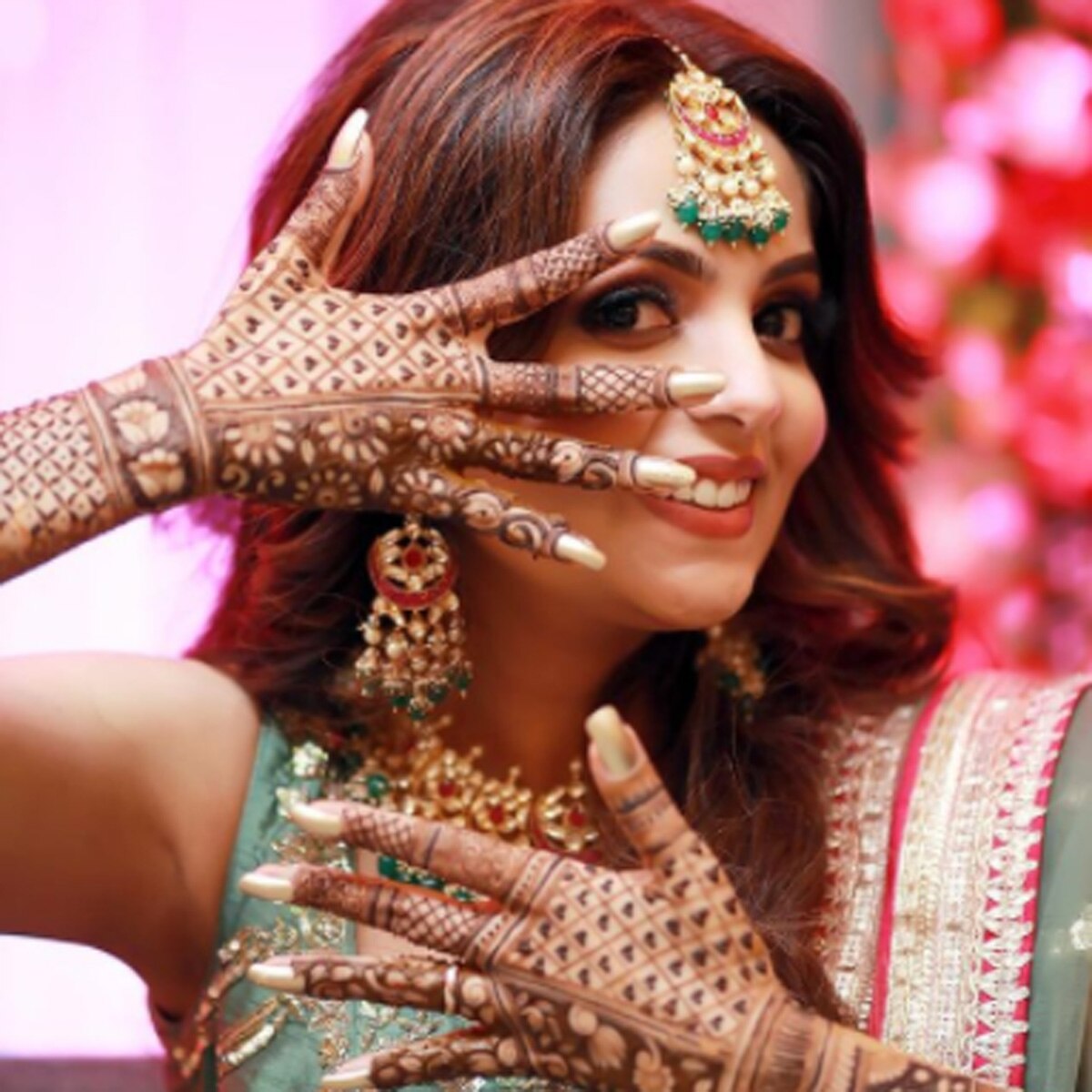 सुगंधा मिश्रा-संकेत भोसले  