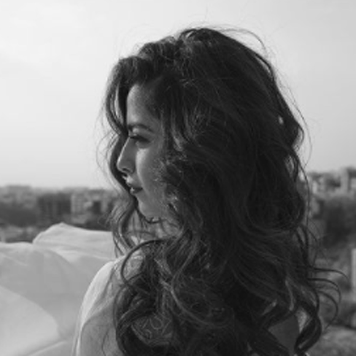  अविका गौर