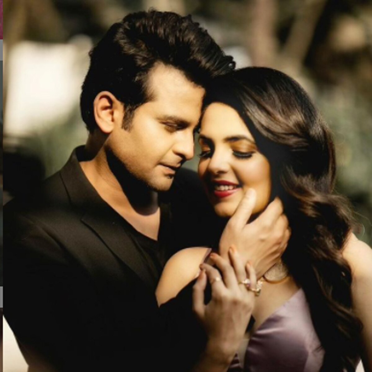 सुगंधा मिश्रा-संकेत भोसले 