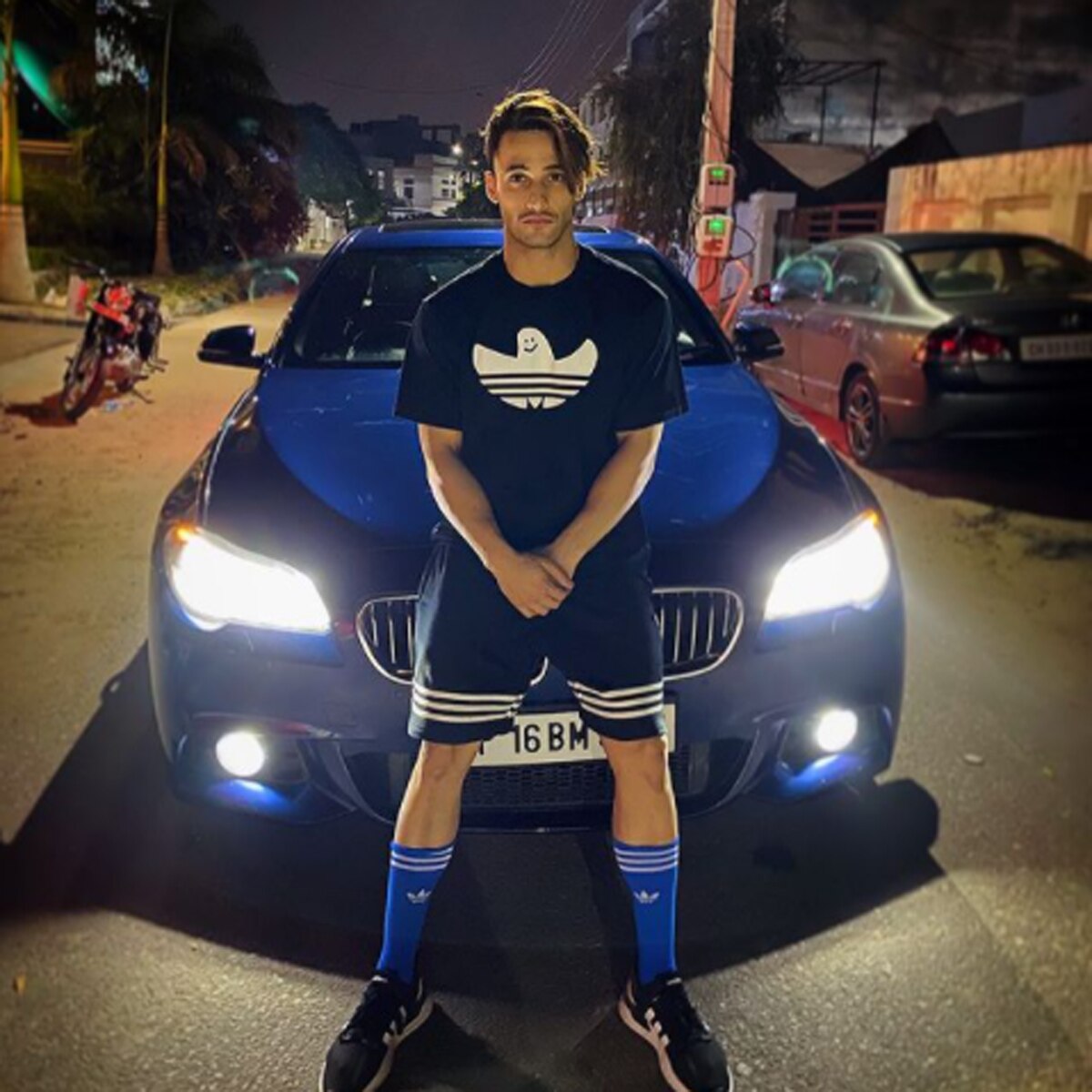 आस‍िम र‍ियाज 