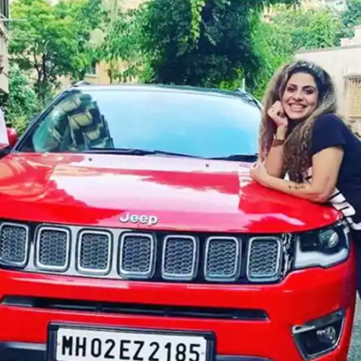 तनाज ईरानी और बख्तियार