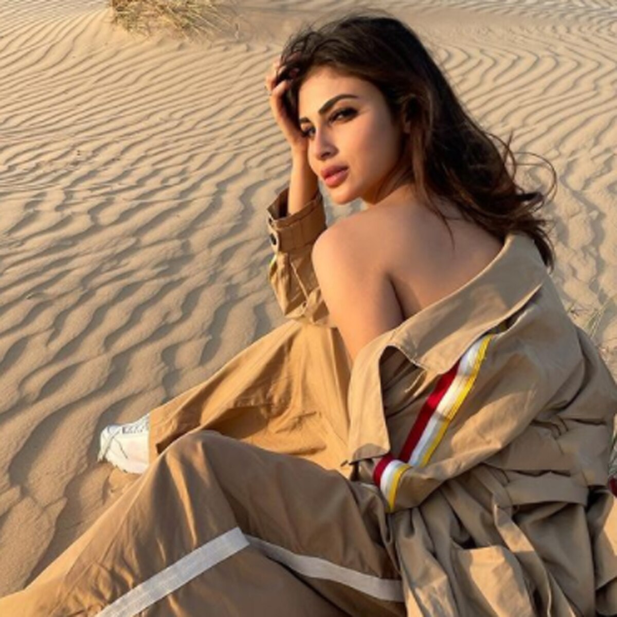 मौनी रॉय