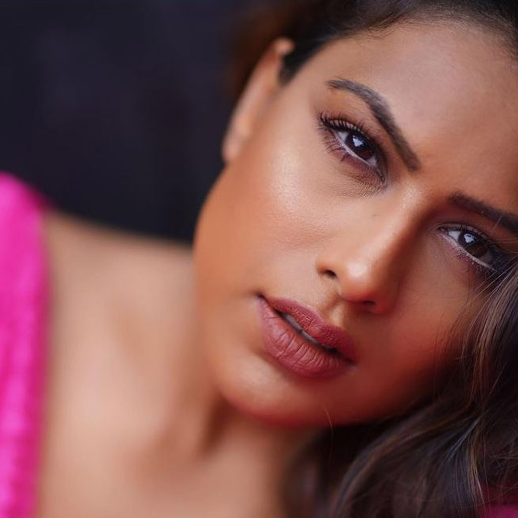 निया शर्मा