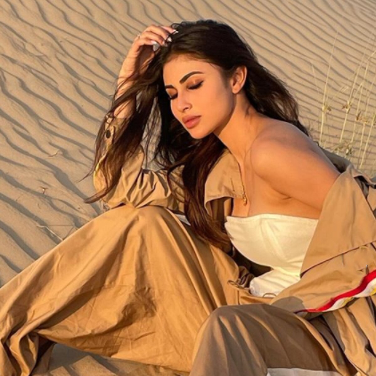 मौनी रॉय