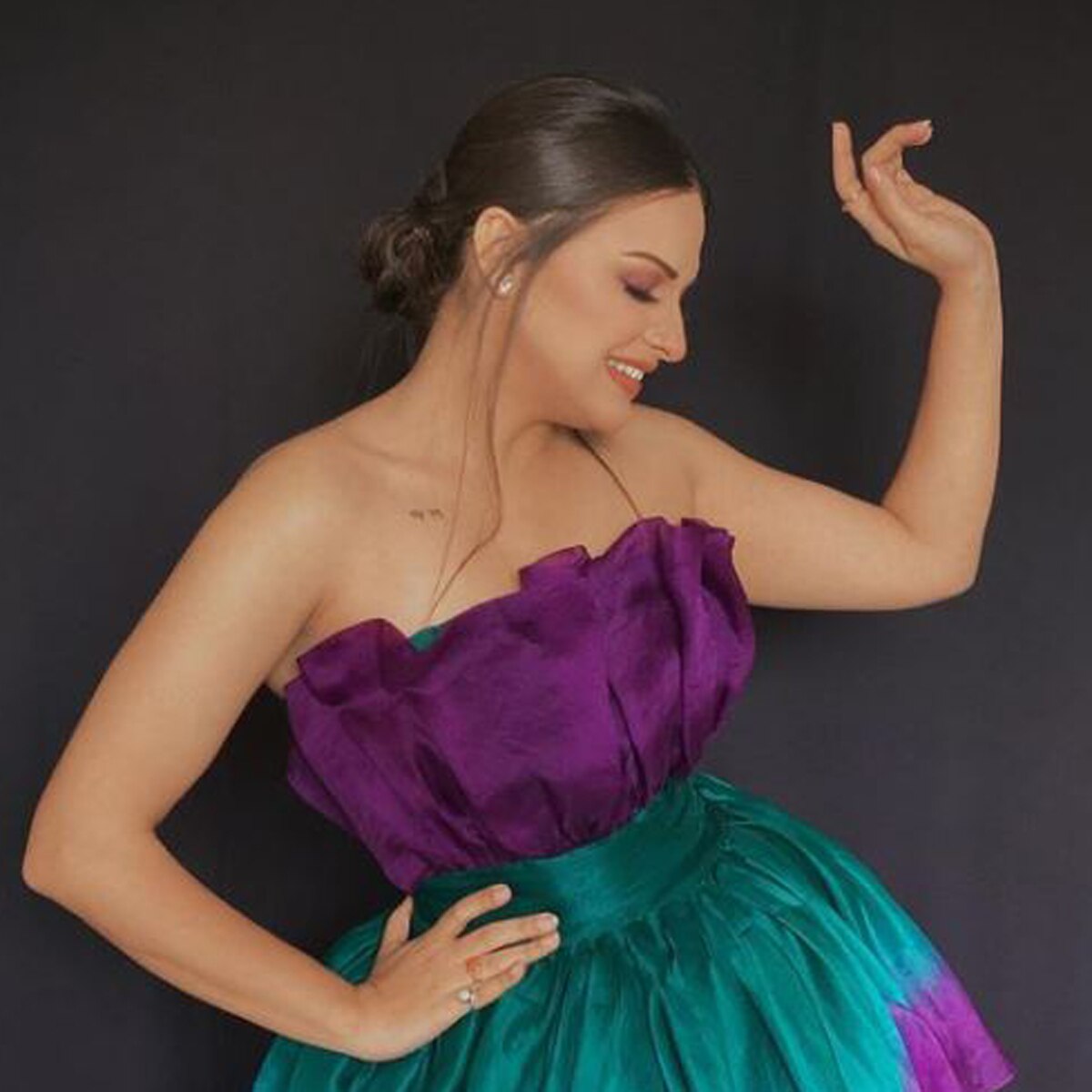 हिमांशी खुराना