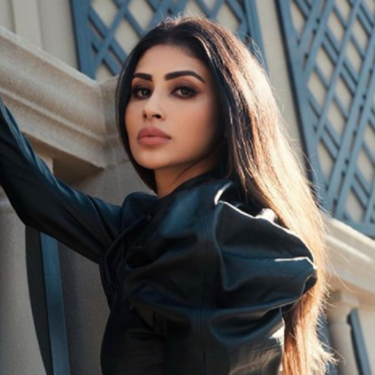 मौनी रॉय