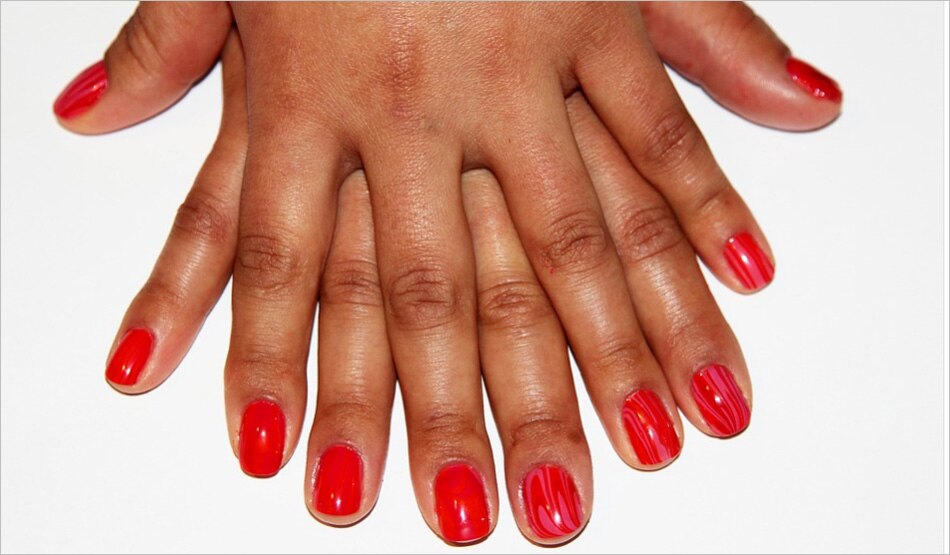 हल्के नाखून