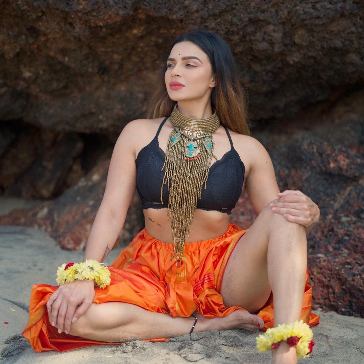 आशका गोराडिया