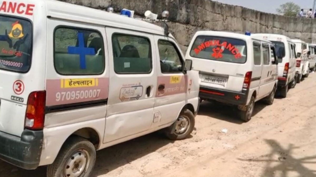 कोरोना से मरने के बाद मोक्ष के लिए भी लंबा इंतजार