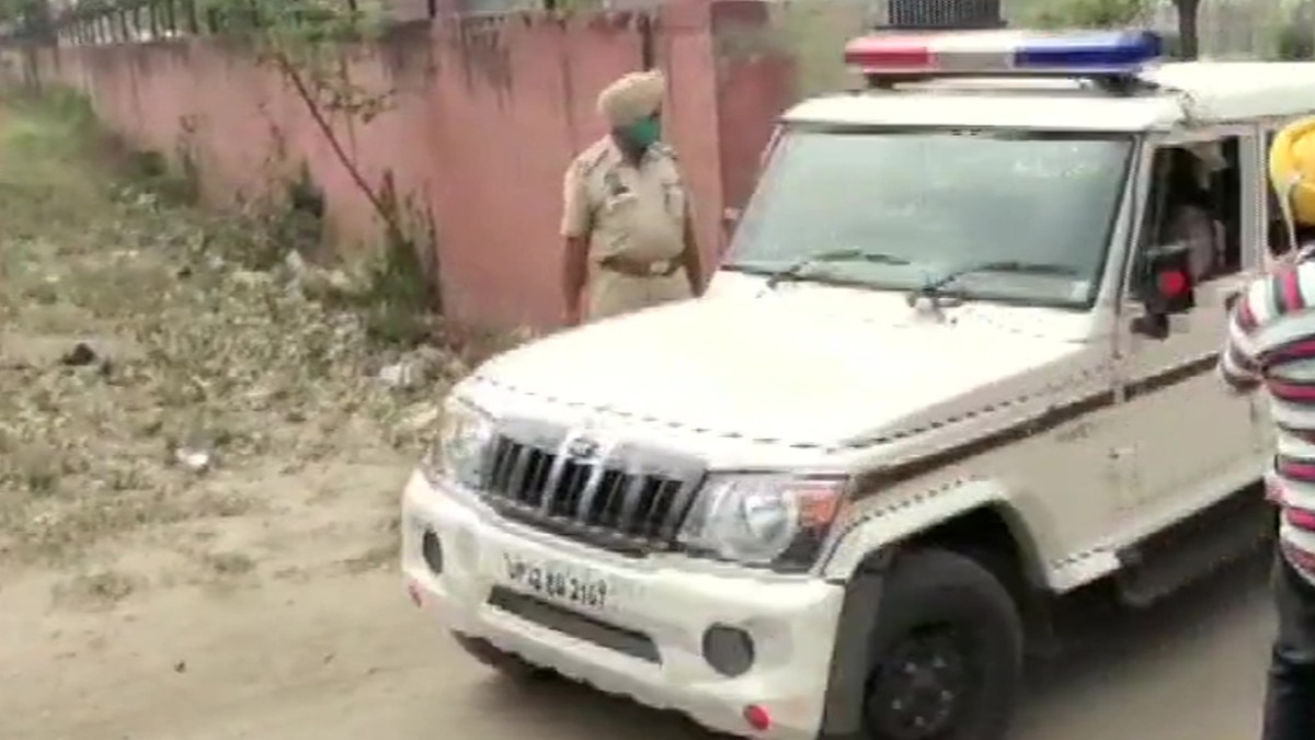 पत्नी ने जताई मुख्तार अंसारी के एनकाउंटर की आशंका