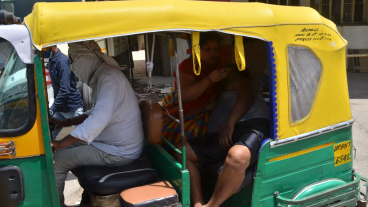 पत्नी की गोद में तोड़ दिया पति ने दम