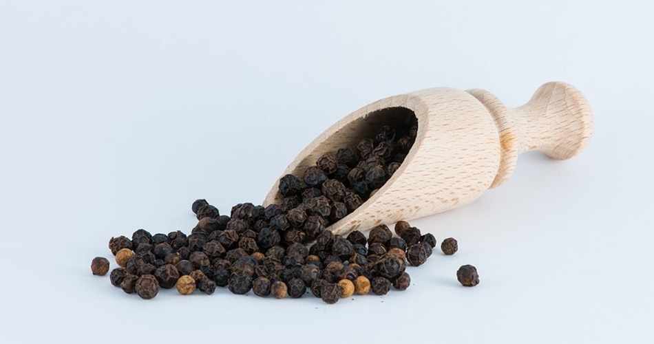 काली मिर्च