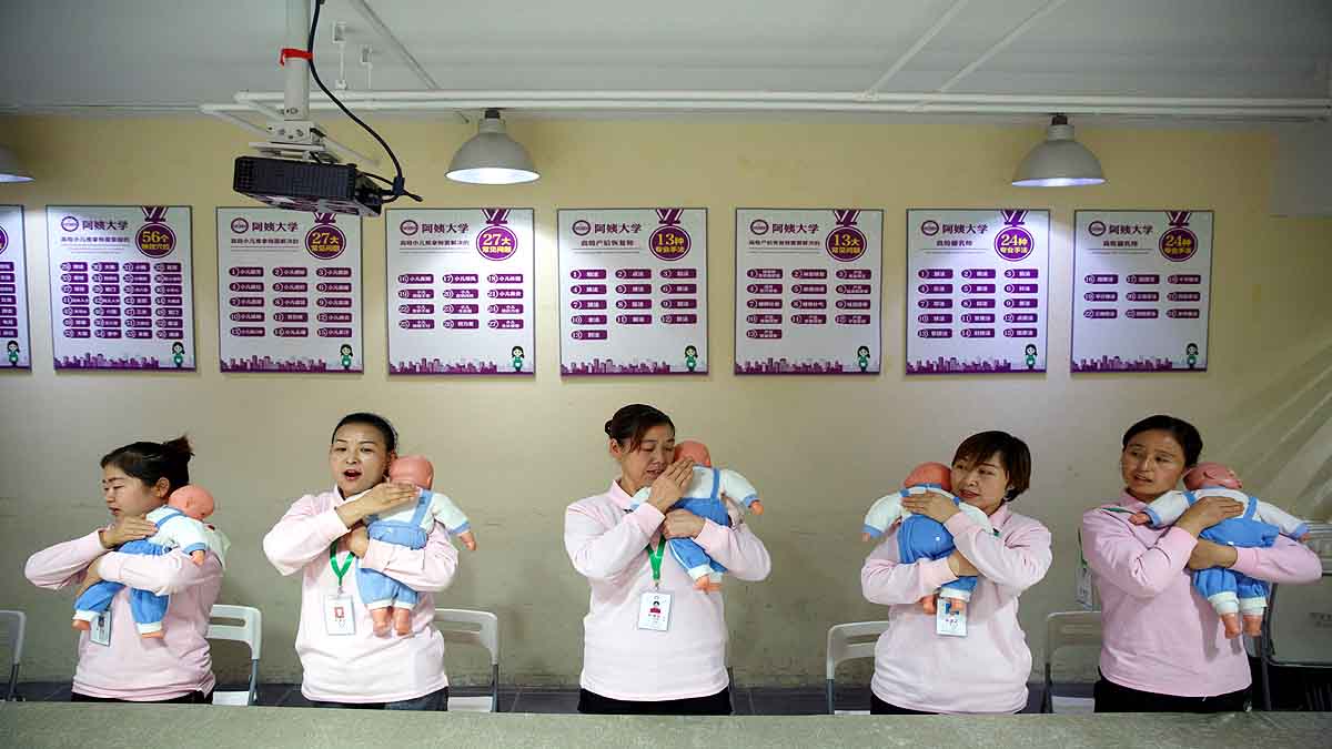 China Birth Fall by 1 Crore