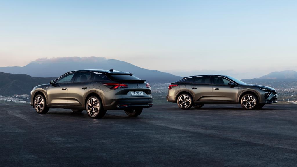 आधिकारिक वेबसाइट पर भी बुकिंग की सुविधा