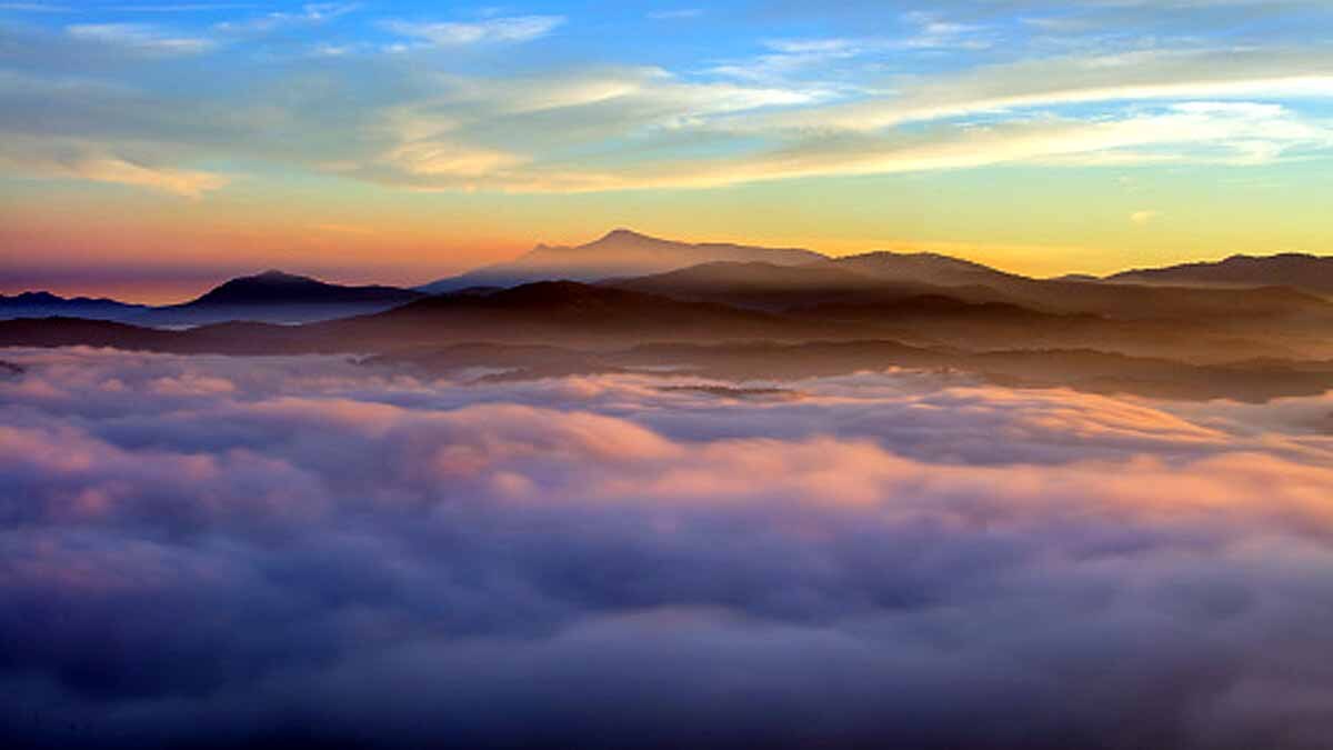 World's Coldest Cloud Over Pacific