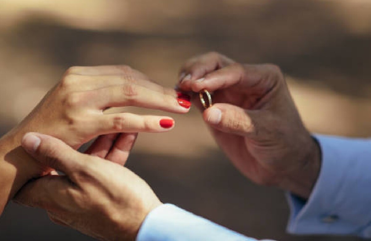 एक ही लड़की से चार बार शादी तीन बार तलाक