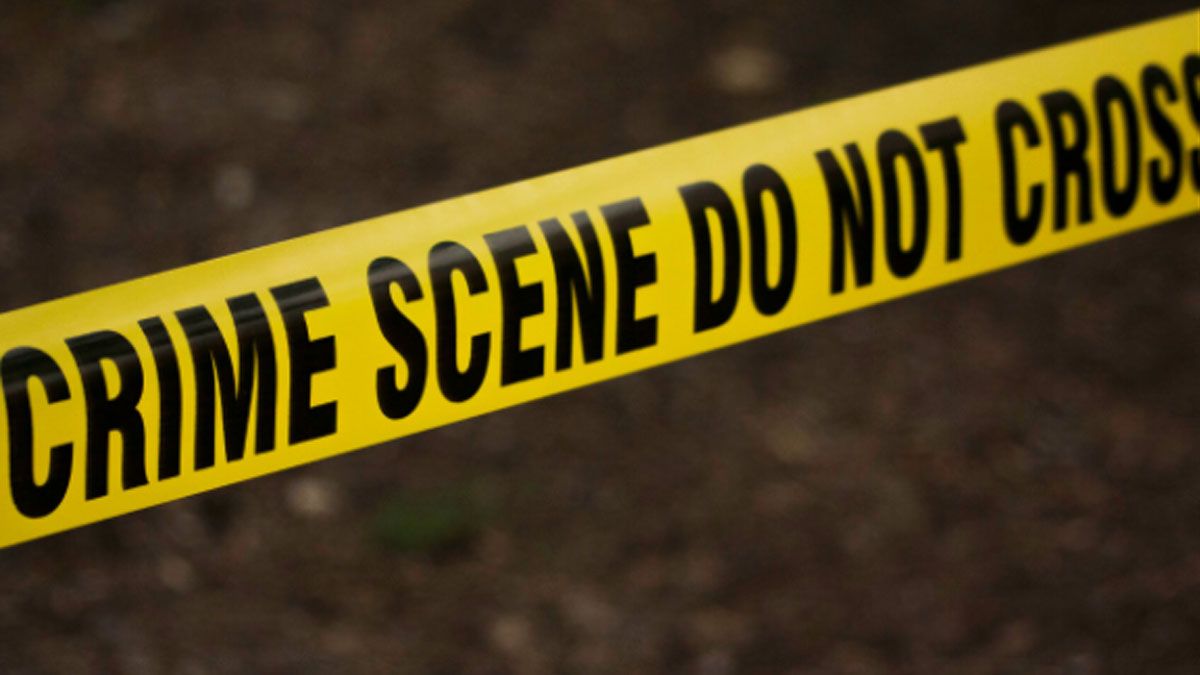 नाबालिग बेटे ने हिस्ट्रीशीटर पिता की कुल्हाड़ी से काट कर हत्या कर दी