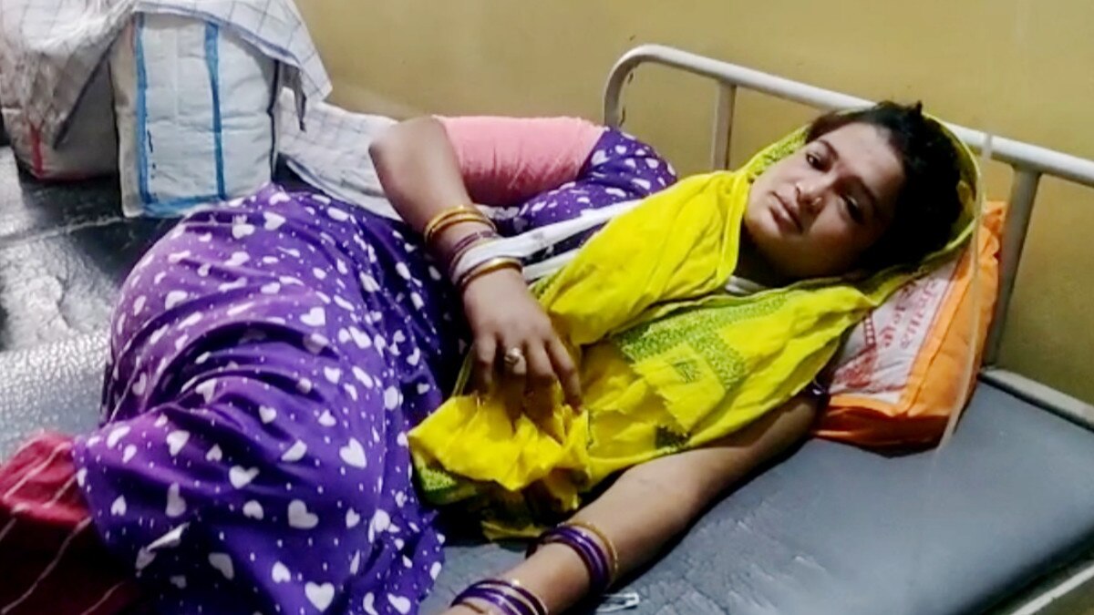 शादी में स्टेज पर नाच रही थी डांसर, हर्ष फायरिंग में शरीर में घुसीं 2 गोल‍ियां 