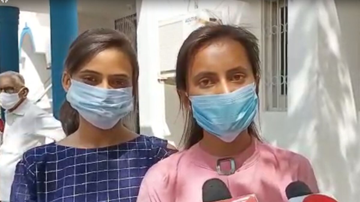 बेटियों की शादी में होने वाले खर्च से दो लाख बचाकर शख्स ने कोविड मरीजों को दिया दान 