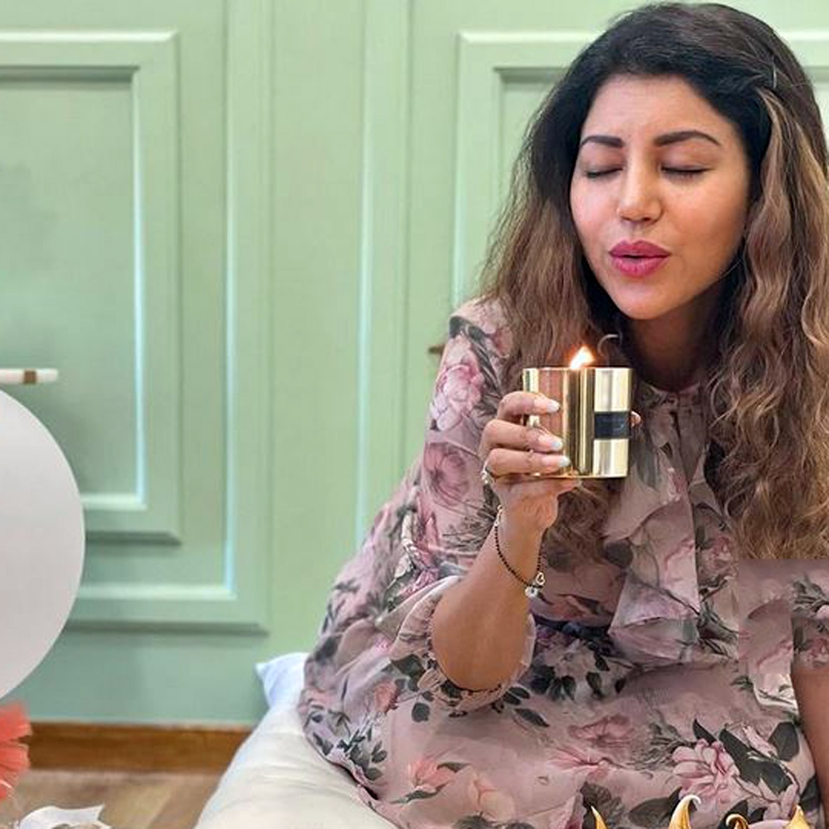 देबिना बनर्जी