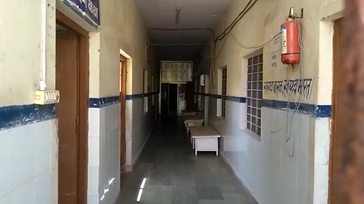 धौलपुर: हॉस्प‍िटल में 11 वेंट‍िलेटर लेक‍िन चलाने वाले डॉक्टर ही नहीं, कैसे होगा कोरोना मरीजों का इलाज