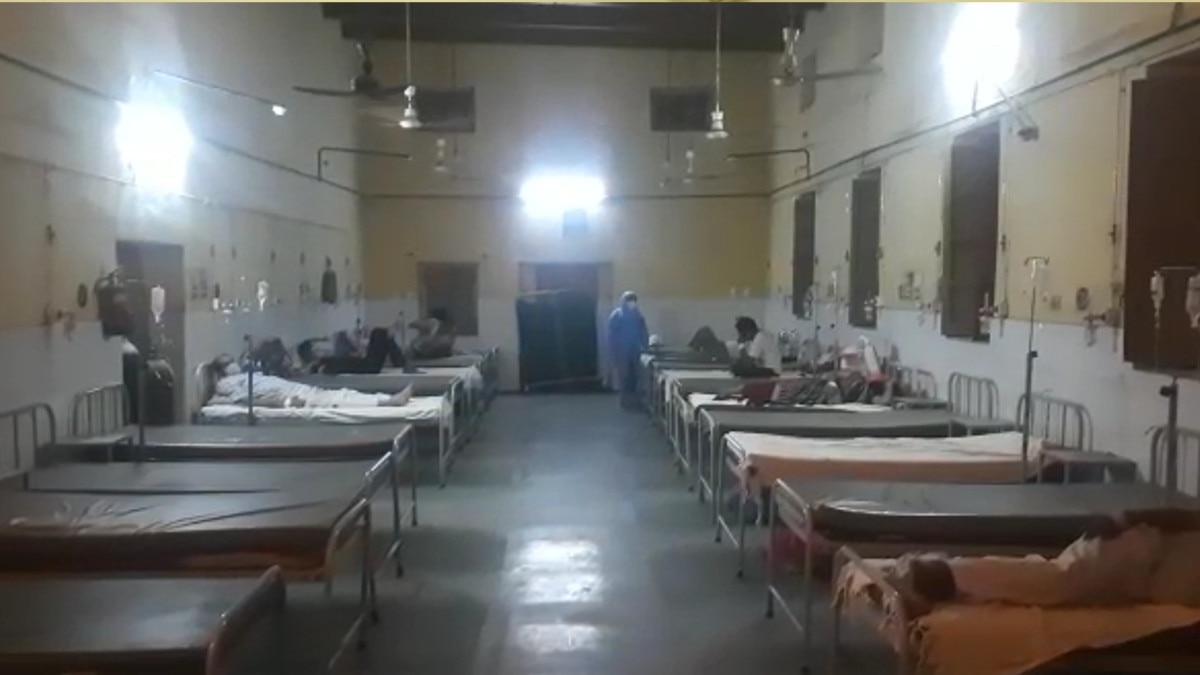 धौलपुर: हॉस्प‍िटल में 11 वेंट‍िलेटर लेक‍िन चलाने वाले डॉक्टर ही नहीं, कैसे होगा कोरोना मरीजों का इलाज