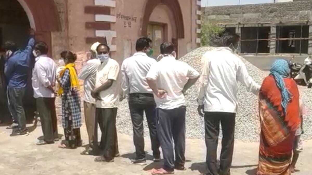 धौलपुर:  प्रशासन की रिपोर्ट में 3 महीने में कोरोना से सिर्फ 2 मौत, जबक‍ि 15 दिन में ही 60 शवों का हुआ अंतिम संस्कार