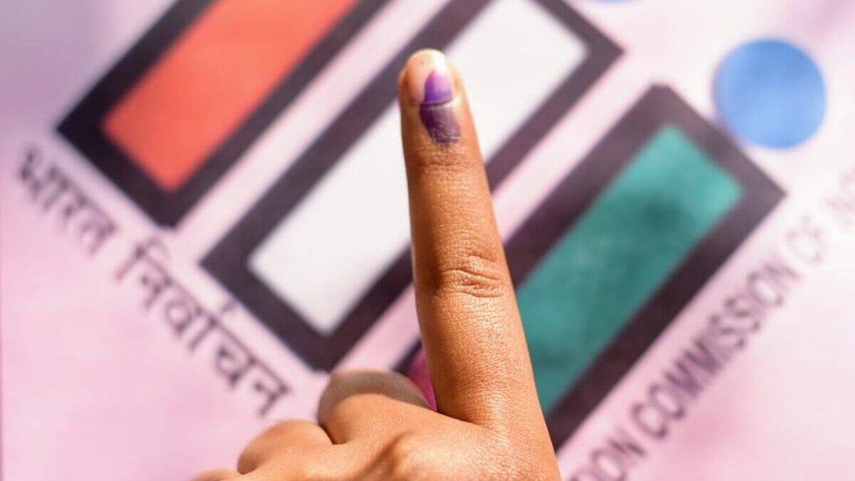 तमिलनाडु:  चुनाव से पहले मिले थे दो-दो हजार रुपए के टोकन, दुकान पर कैश कराने गए तो खुली हकीकत  