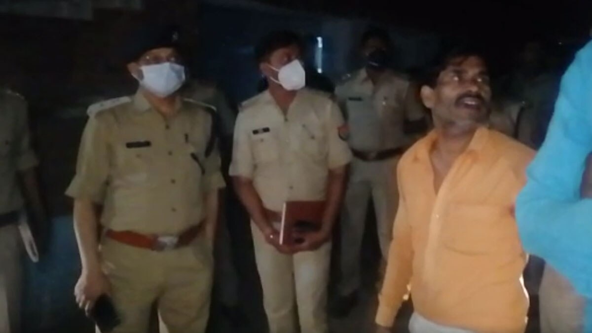 छेड़छाड़ से परेशान लड़की ने की खुदकुशी 